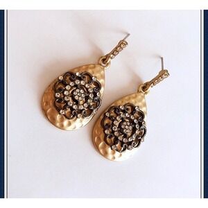Vintage Gold Tone Rhinestone Hammered Teardrop Dangle Earrings Black Enamel